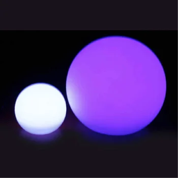 Esfera LED de resina, emitiendo luz suave y colorida, ideal para decoración.