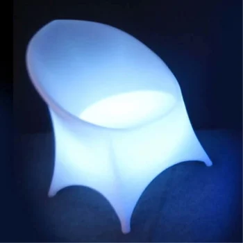 Sillón de resina con iluminación LED, mostrando, diseñado para eventos.